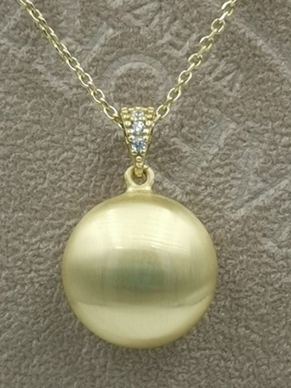 Collana con pendente in argento con finitura in oro 23 kt