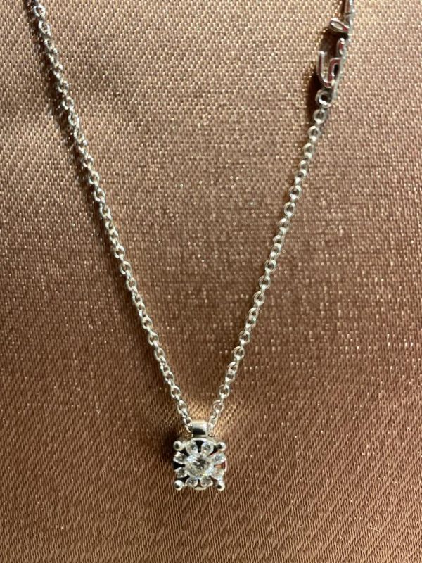 Collier di gioielli in oro 18 kt e diamanti taglio brillante