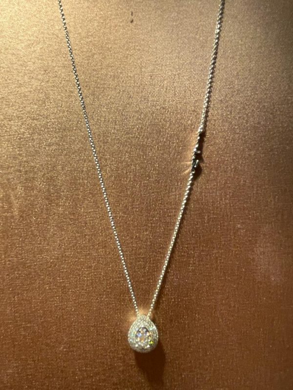 Collier di gioielli in oro 18 kt e diamanti taglio brillante